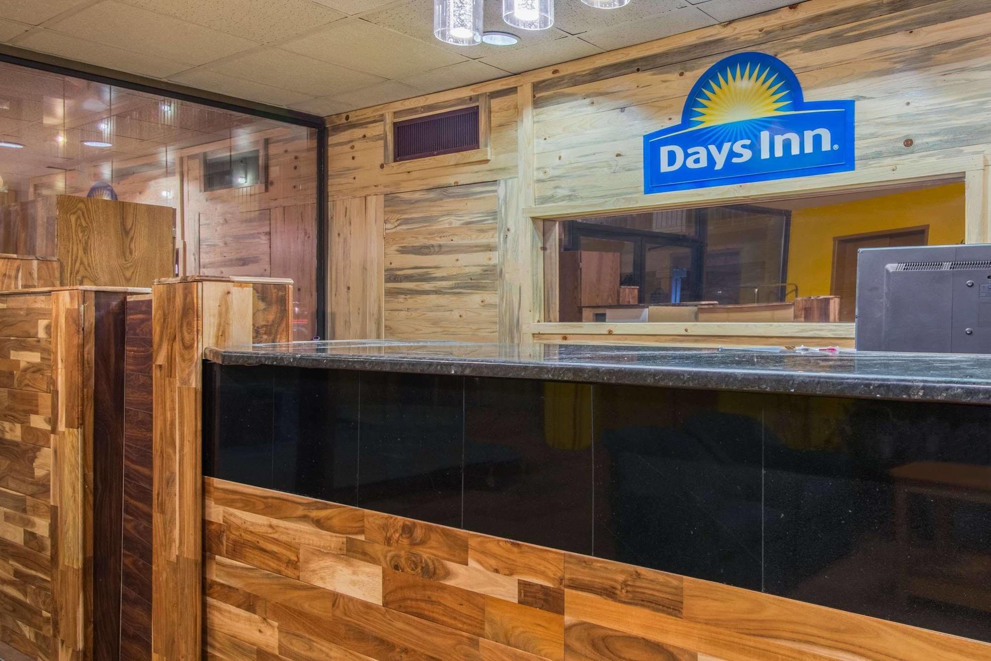 Days Inn Missoula University Екстер'єр фото