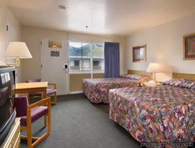Days Inn Missoula University Екстер'єр фото